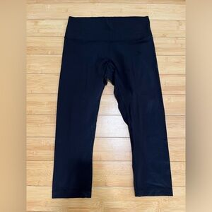 Lululemon 23” cropped black leggings